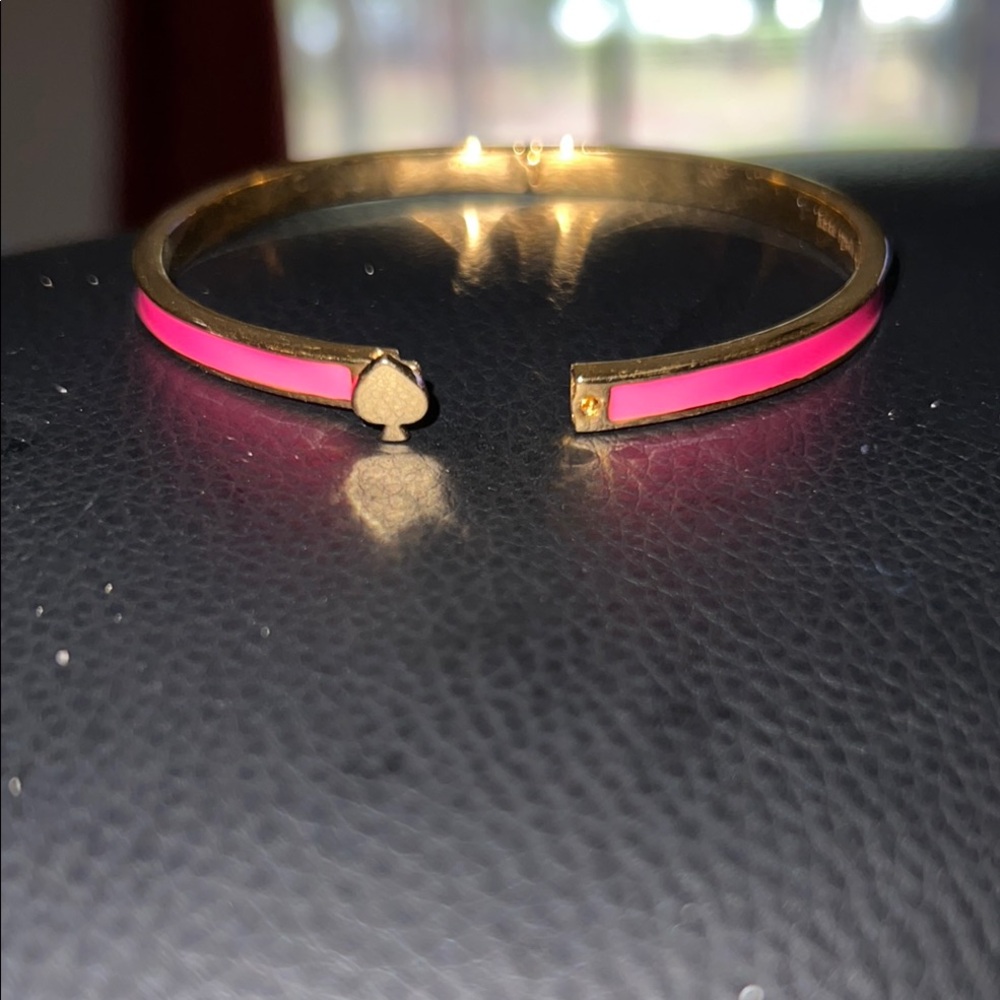 Vintage Kate Gold & Coral Thin Enamel Bangle Bracelet - Picture 3 of 6
